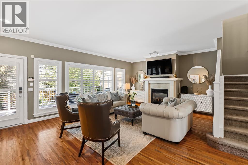 Single Family House for Sale in  Aspen Meadows Green SW Aspen Woods Calgary 