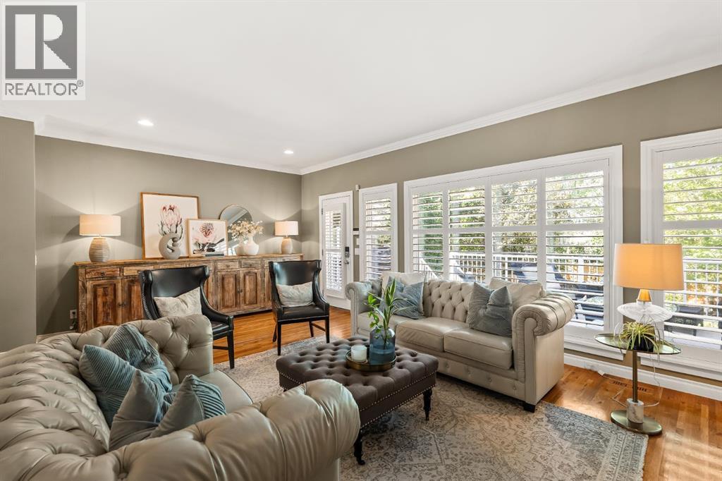 Single Family House for Sale in  Aspen Meadows Green SW Aspen Woods Calgary 