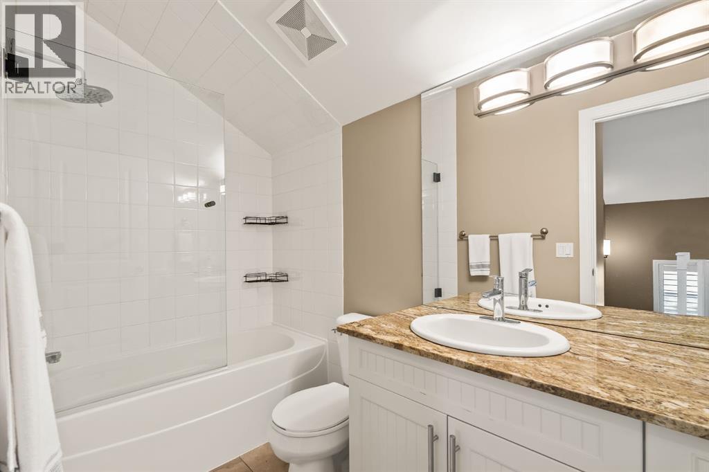 Single Family House for Sale in  Aspen Meadows Green SW Aspen Woods Calgary 