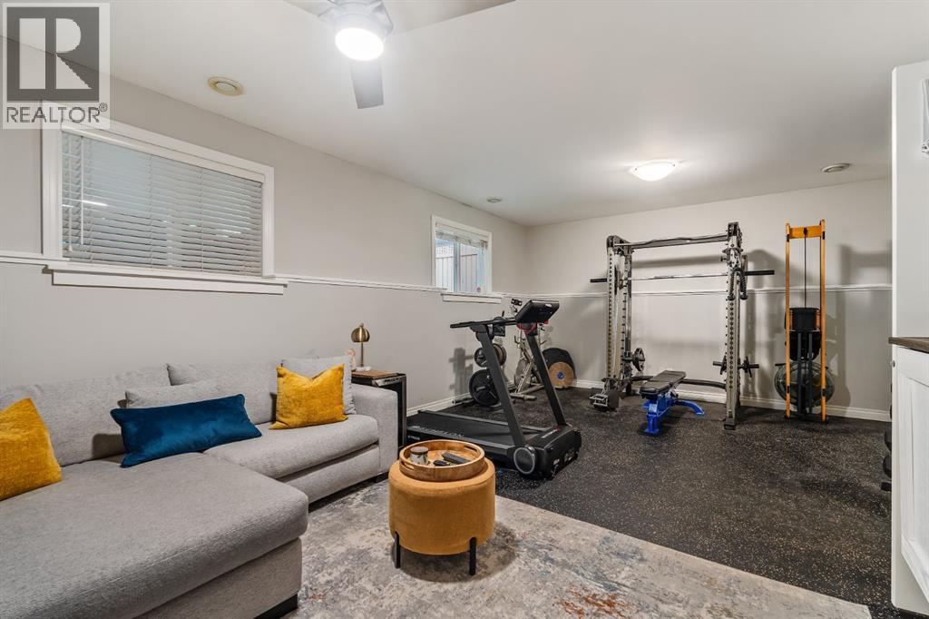 Single Family House for Sale in  Aspen Meadows Green SW Aspen Woods Calgary 