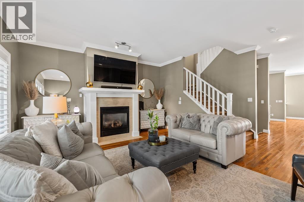 Single Family House for Sale in  Aspen Meadows Green SW Aspen Woods Calgary 