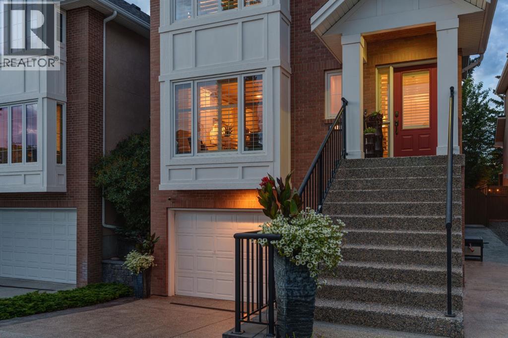 Single Family House for Sale in  Aspen Meadows Green SW Aspen Woods Calgary 