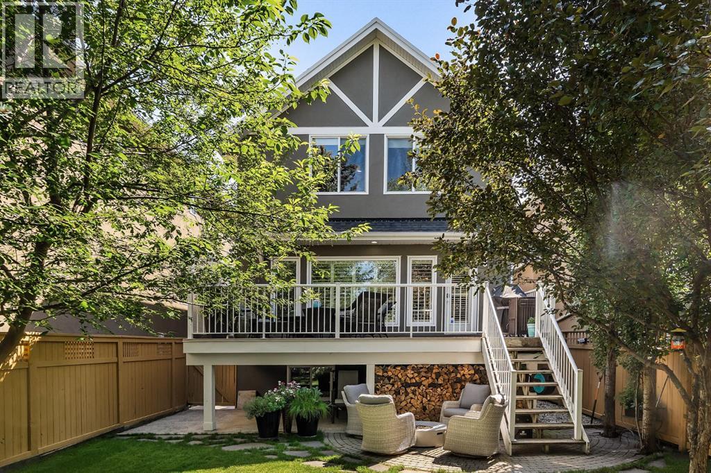 Single Family House for Sale in  Aspen Meadows Green SW Aspen Woods Calgary 