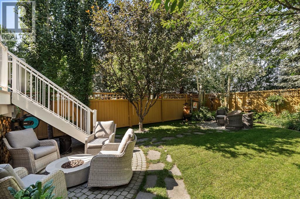 Single Family House for Sale in  Aspen Meadows Green SW Aspen Woods Calgary 