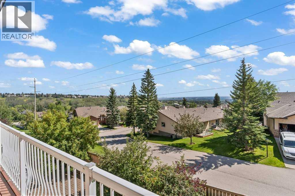 Single Family House for Sale in  Edgeland Road NW Edgemont Calgary 