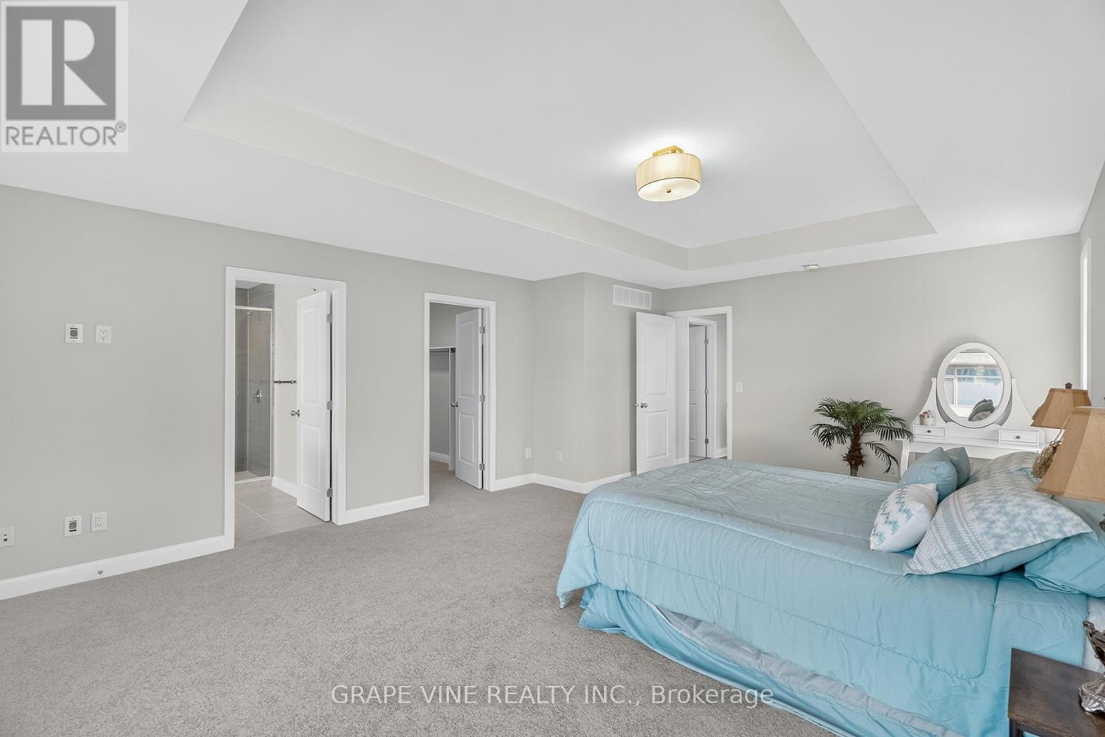 Photo 26 of 525 Pimiwidon Street, Ottawa ON