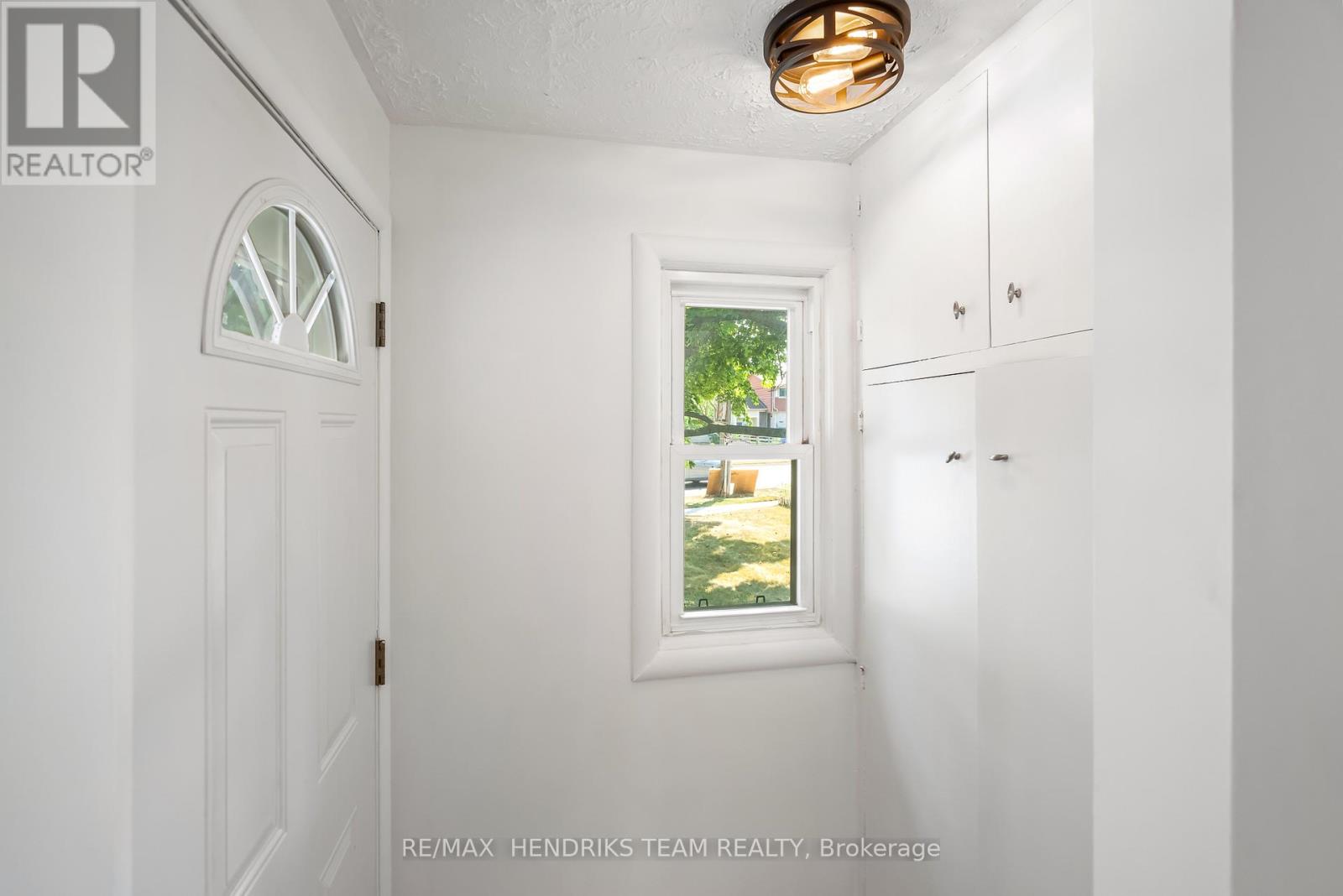 Photo 8 of 311 Linwell Road, St Catharines ON