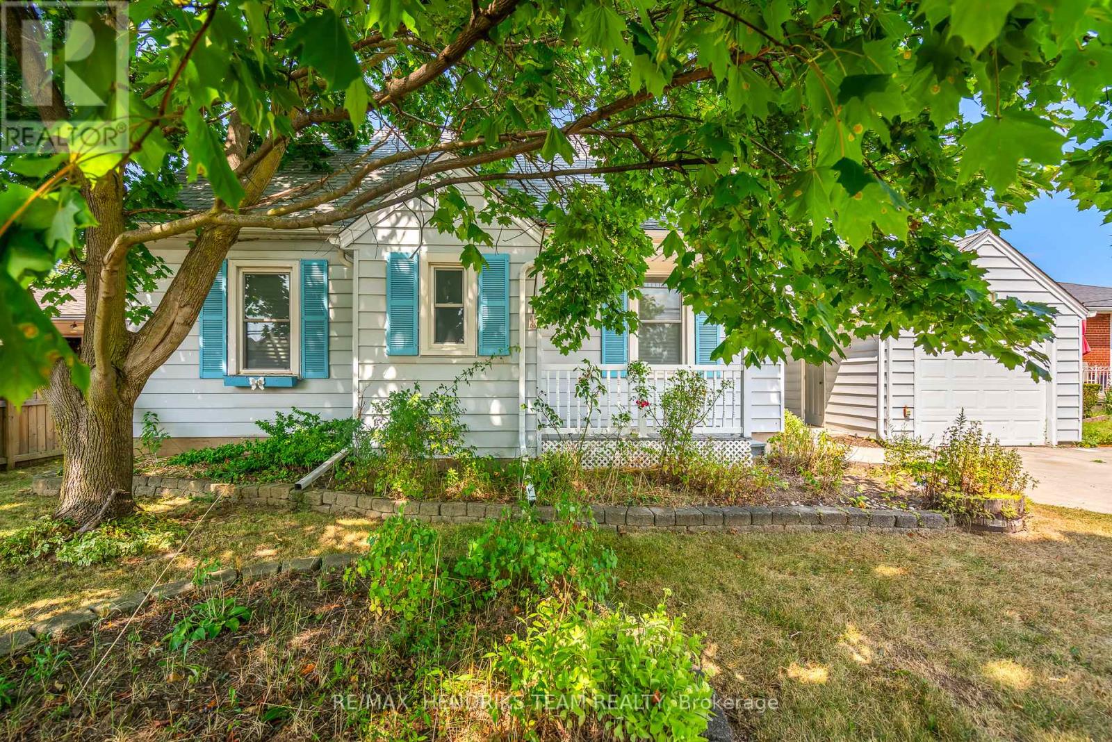 Photo 3 of 311 Linwell Road, St Catharines ON
