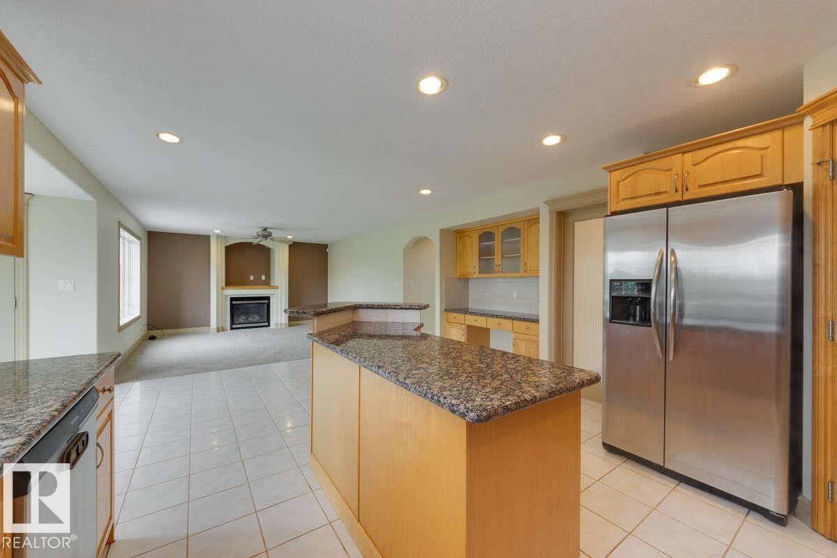 Photo 16 of 1610 Haswell Co Nw, Edmonton AB