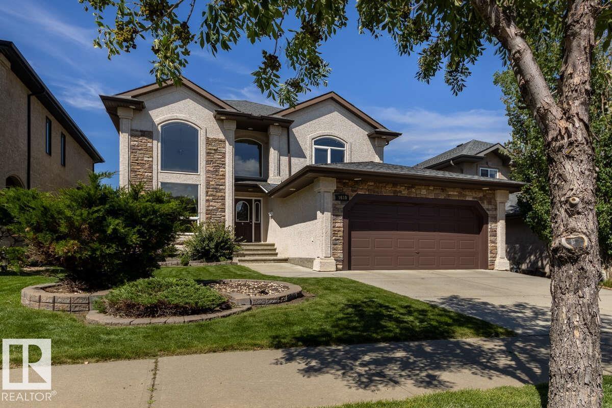 Photo 2 of 1610 Haswell Co Nw, Edmonton AB