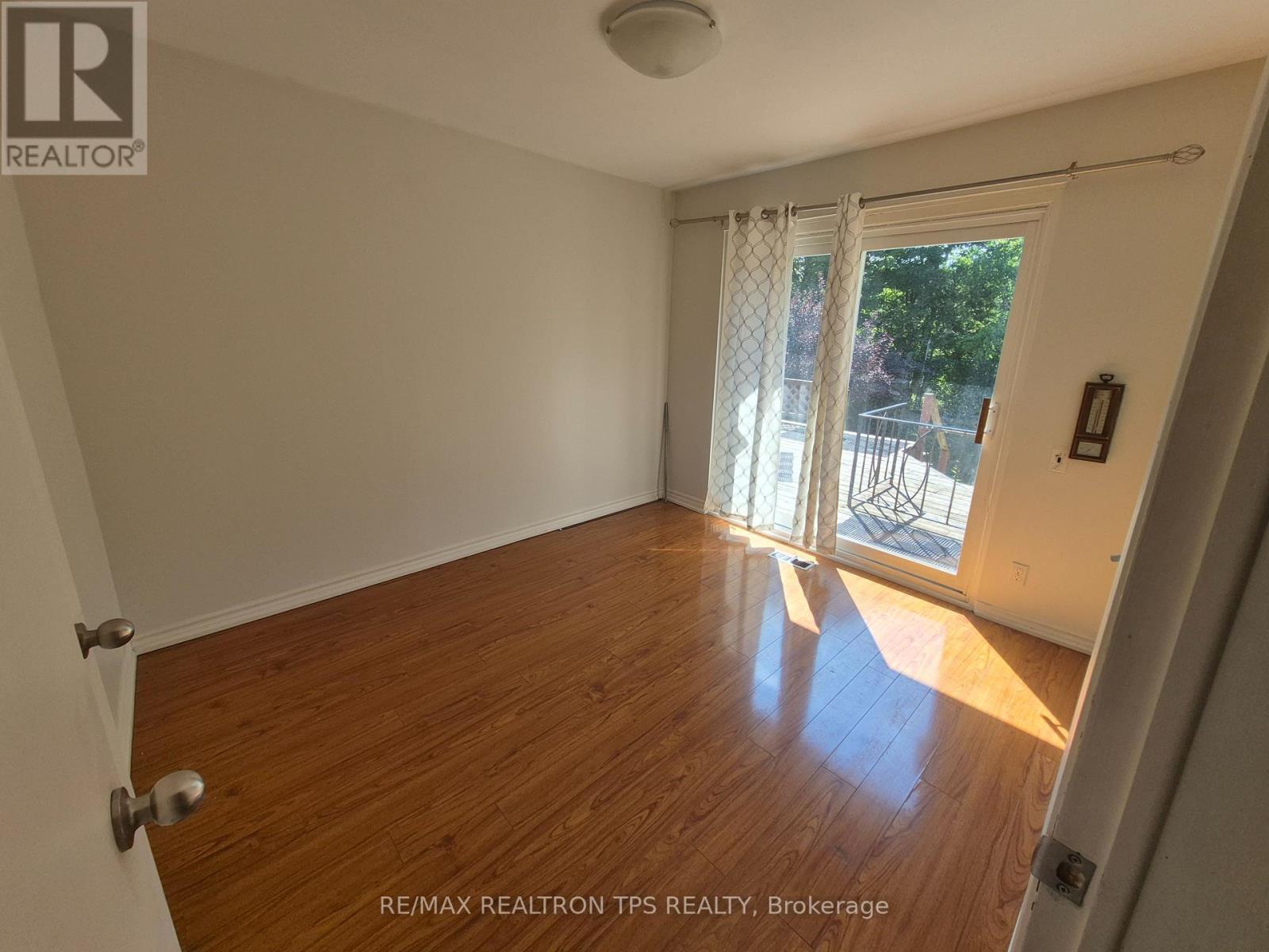 Photo 4 of 90 Celeste Drive, Toronto ON