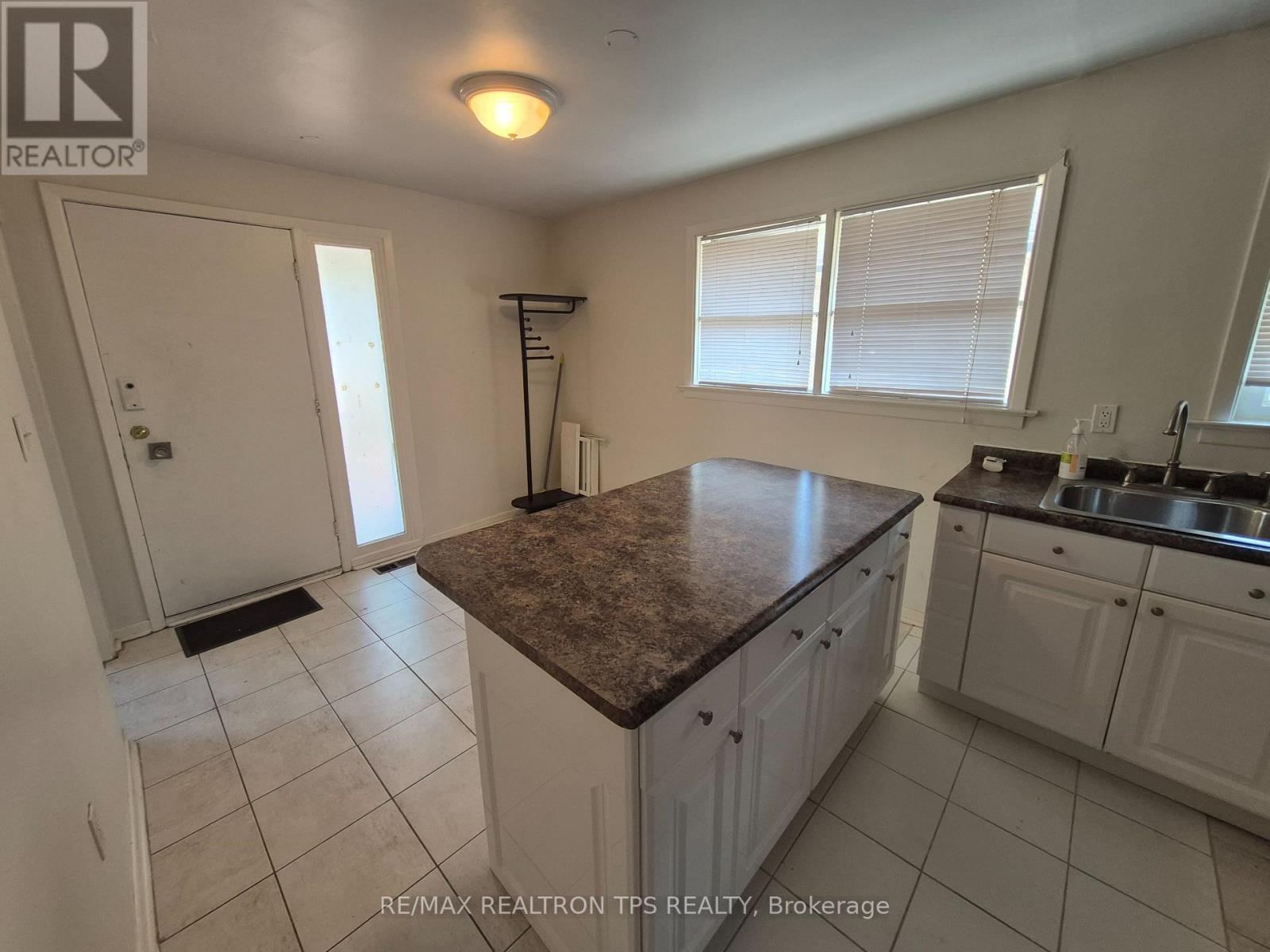 Photo 7 of 90 Celeste Drive, Toronto ON