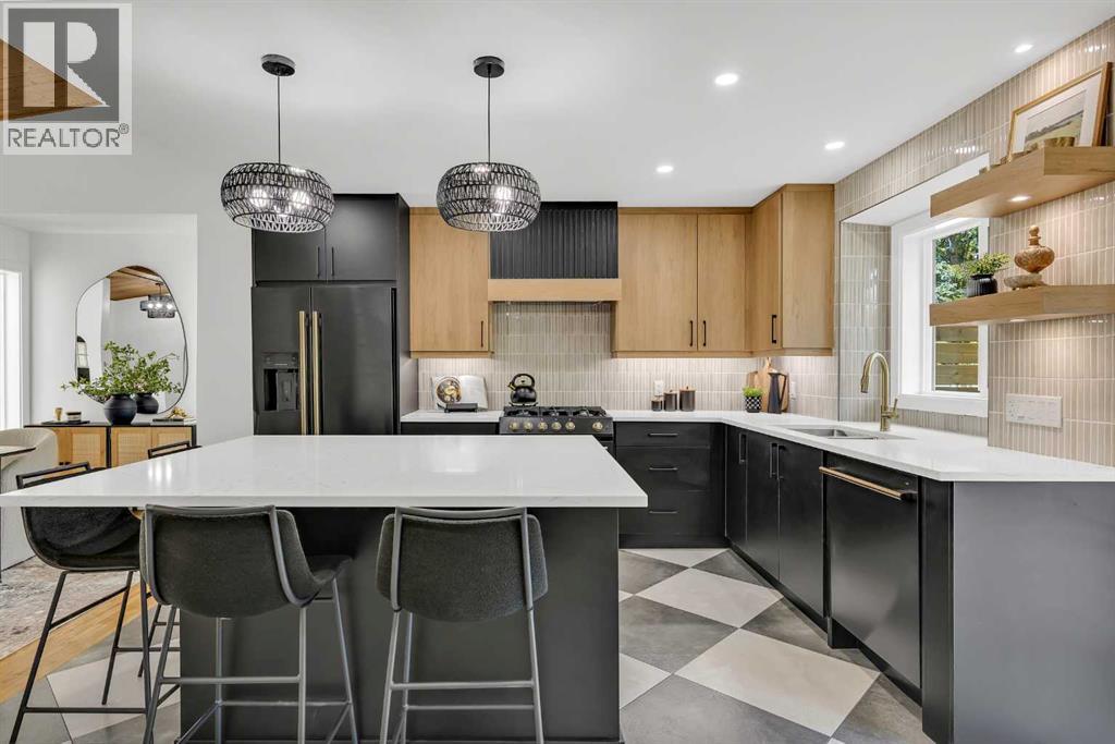 Single Family House for Sale in  Woodford Close SW Woodbine Calgary 