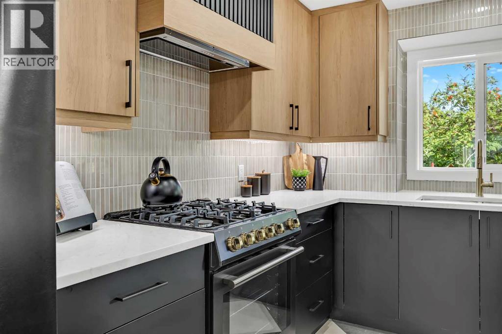 Single Family House for Sale in  Woodford Close SW Woodbine Calgary 