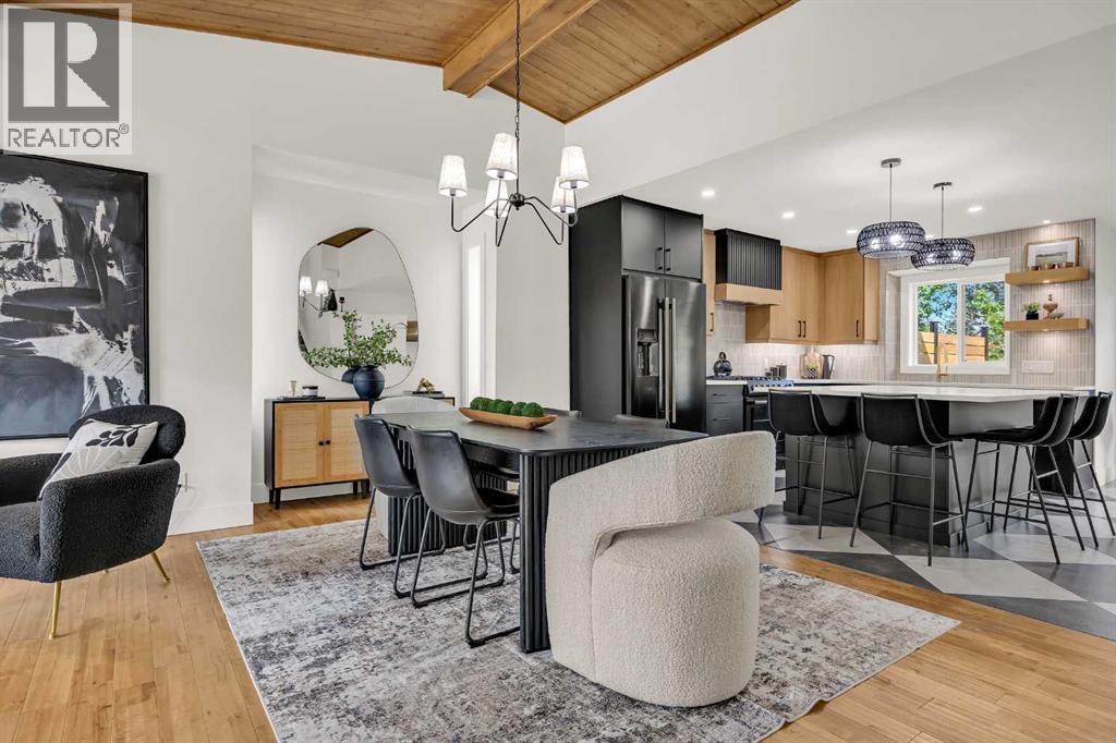 Single Family House for Sale in  Woodford Close SW Woodbine Calgary 