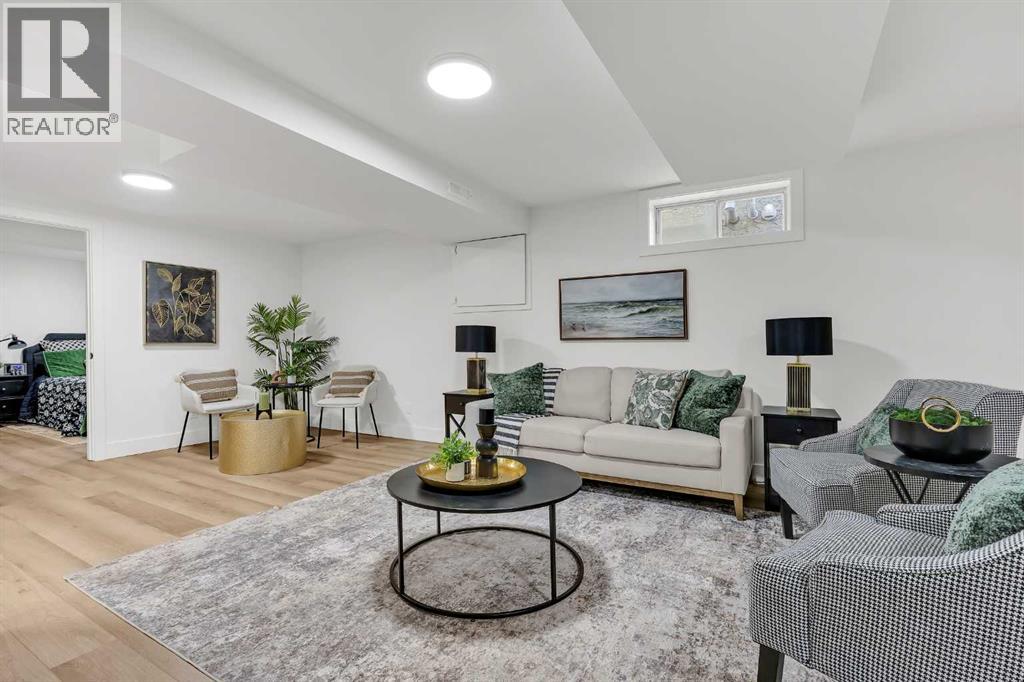 Single Family House for Sale in  Woodford Close SW Woodbine Calgary 