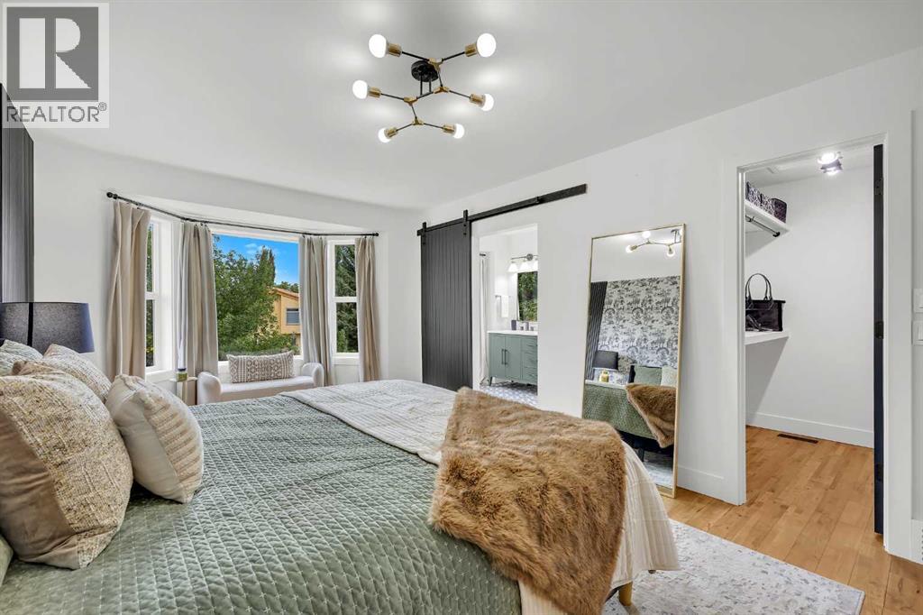 Single Family House for Sale in  Woodford Close SW Woodbine Calgary 