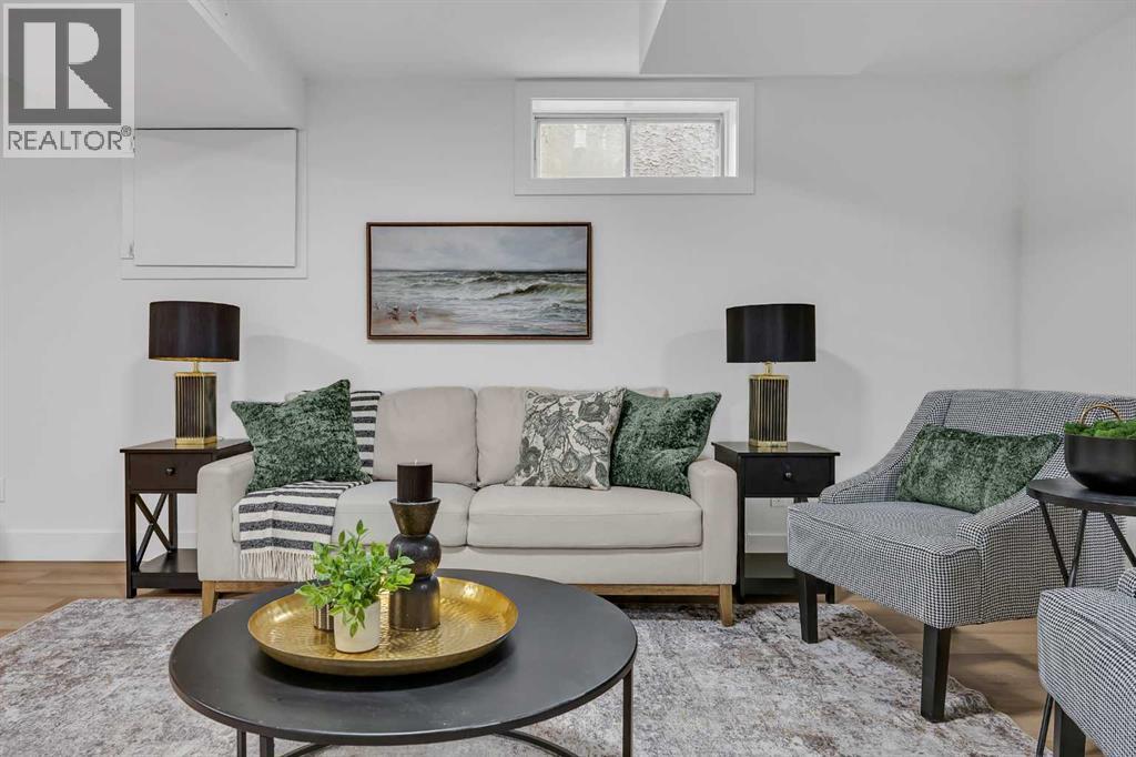 Single Family House for Sale in  Woodford Close SW Woodbine Calgary 