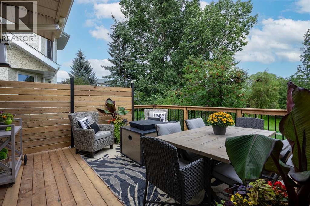 Single Family House for Sale in  Woodford Close SW Woodbine Calgary 