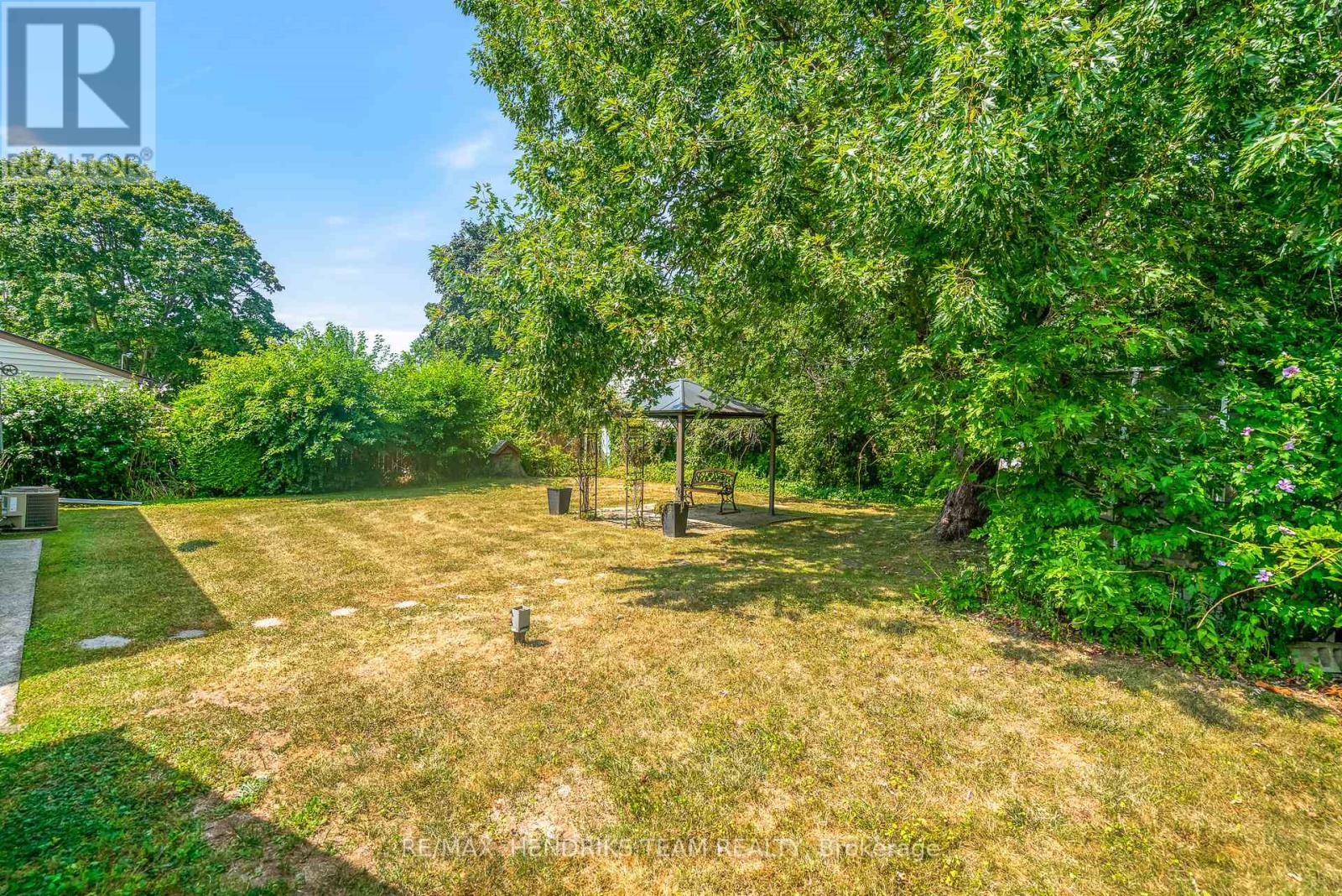 Photo 37 of 311 Linwell Road, St Catharines ON