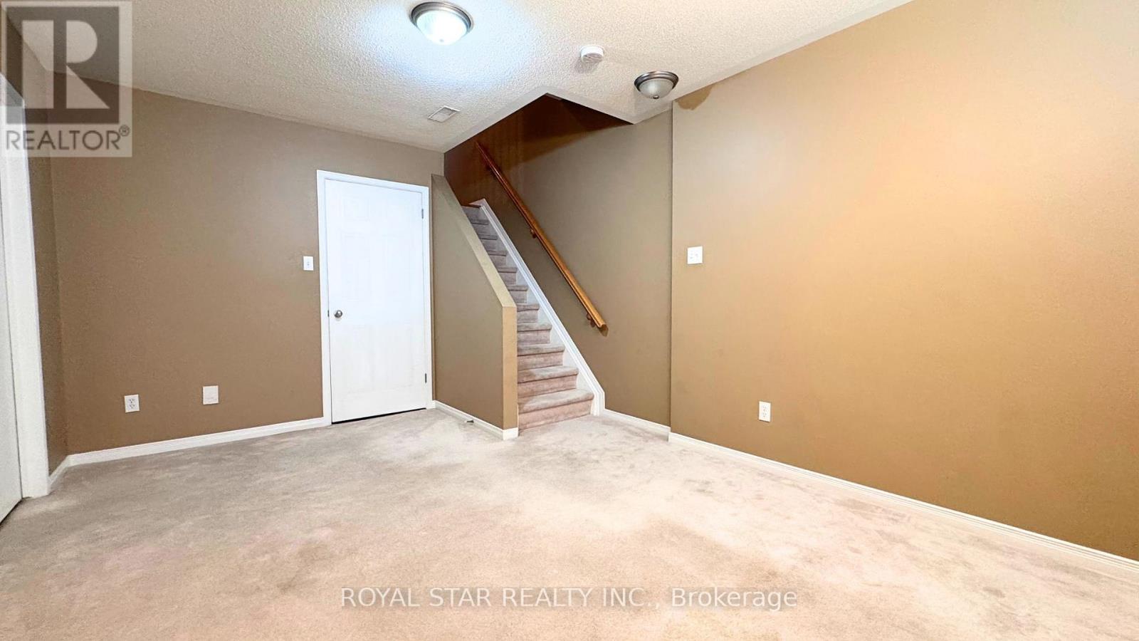 Photo 27 of 204 Catamount Court, Ottawa ON