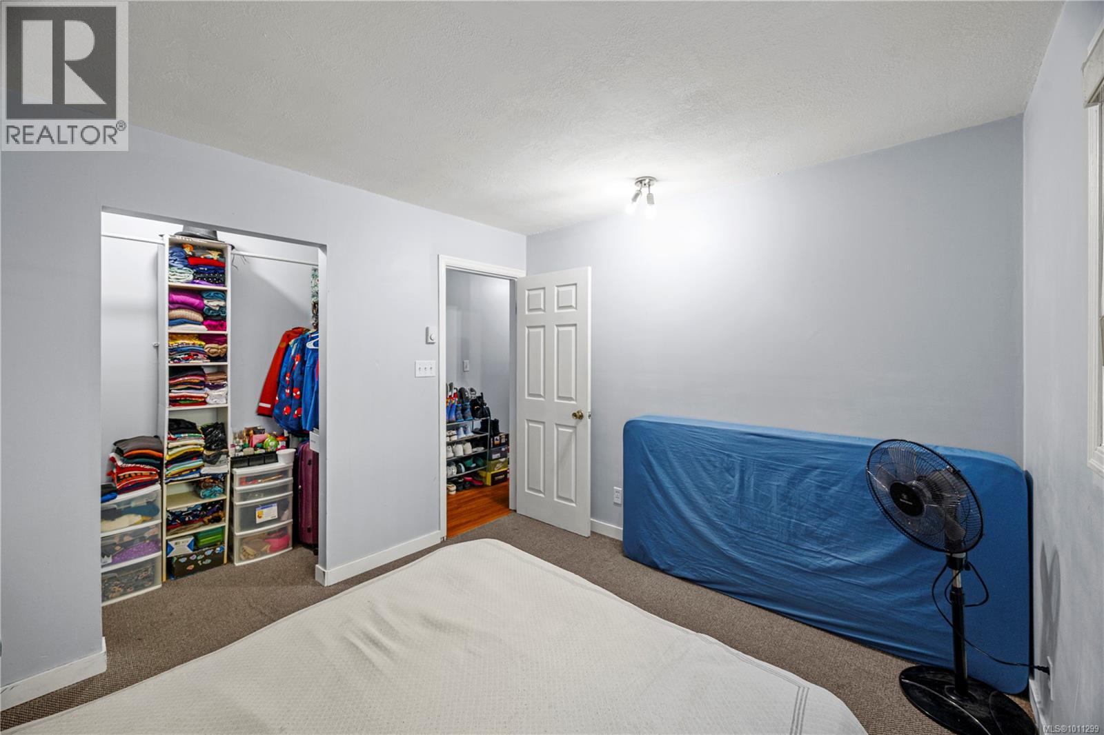 4375 Viewmont Ave, Saanich, British Columbia