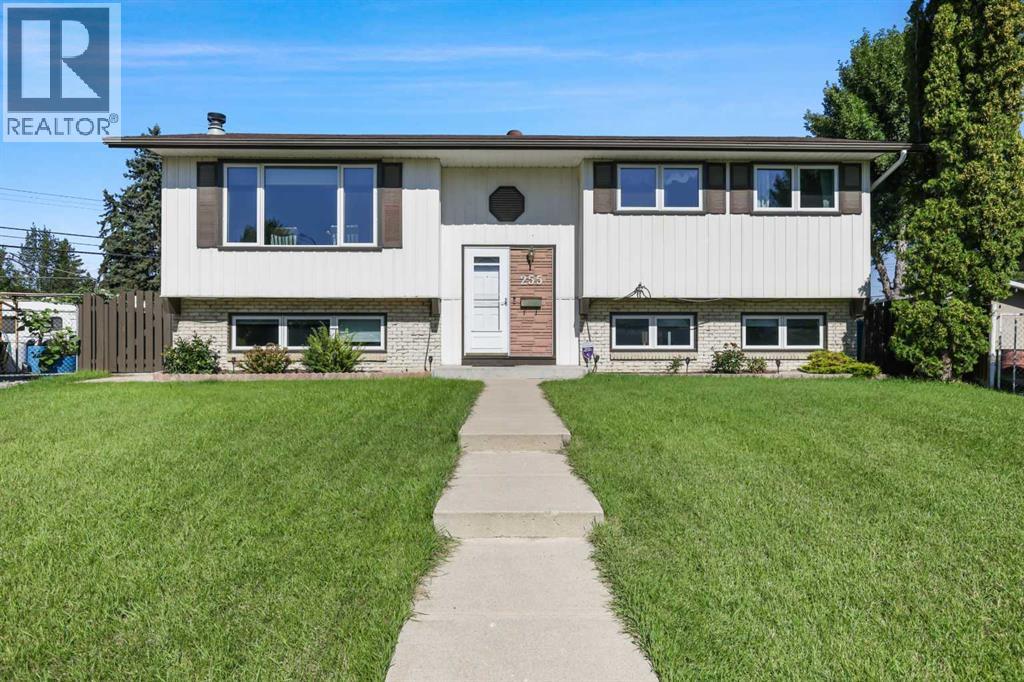 255 Penbrooke Way SE, Calgary, Alberta