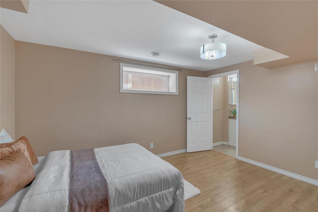 Photo 11 of 134 La Porte Drive, Winnipeg MB