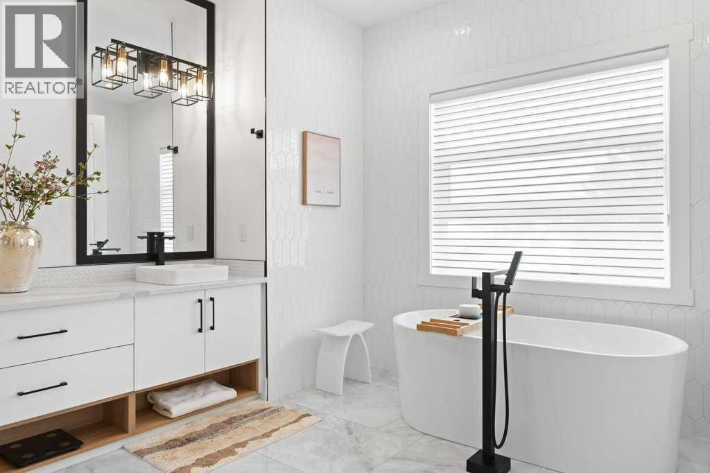 Single Family House for Sale in   Street SW Killarney/Glengarry Calgary 