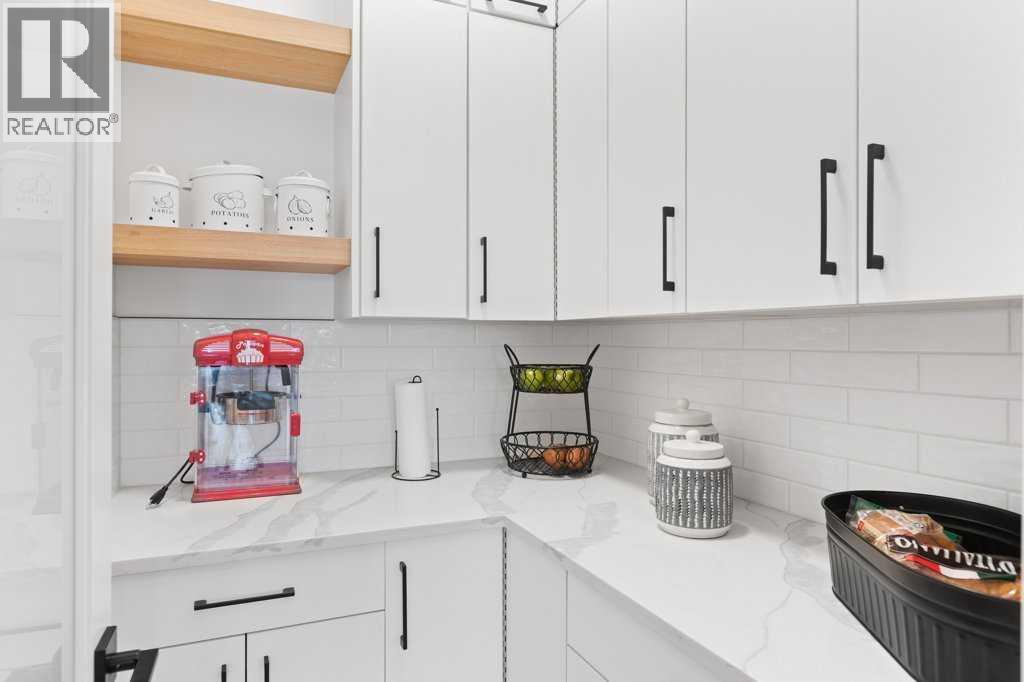 Single Family House for Sale in   Street SW Killarney/Glengarry Calgary 