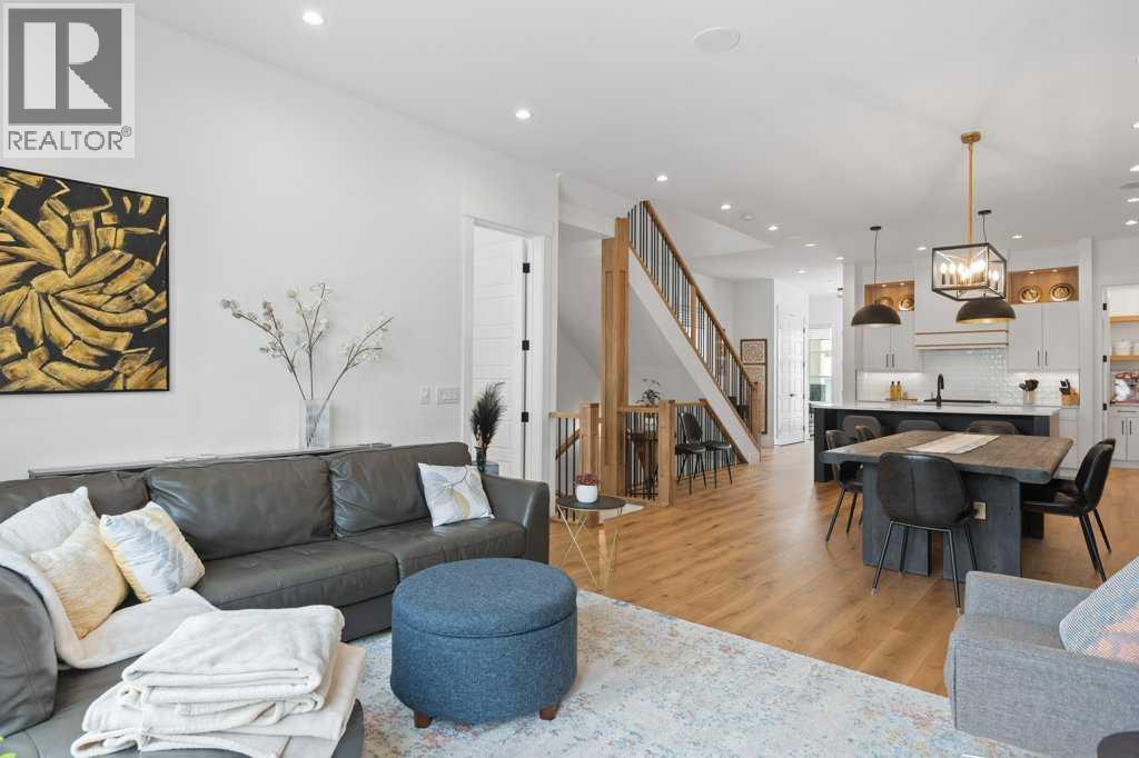 Single Family House for Sale in   Street SW Killarney/Glengarry Calgary 