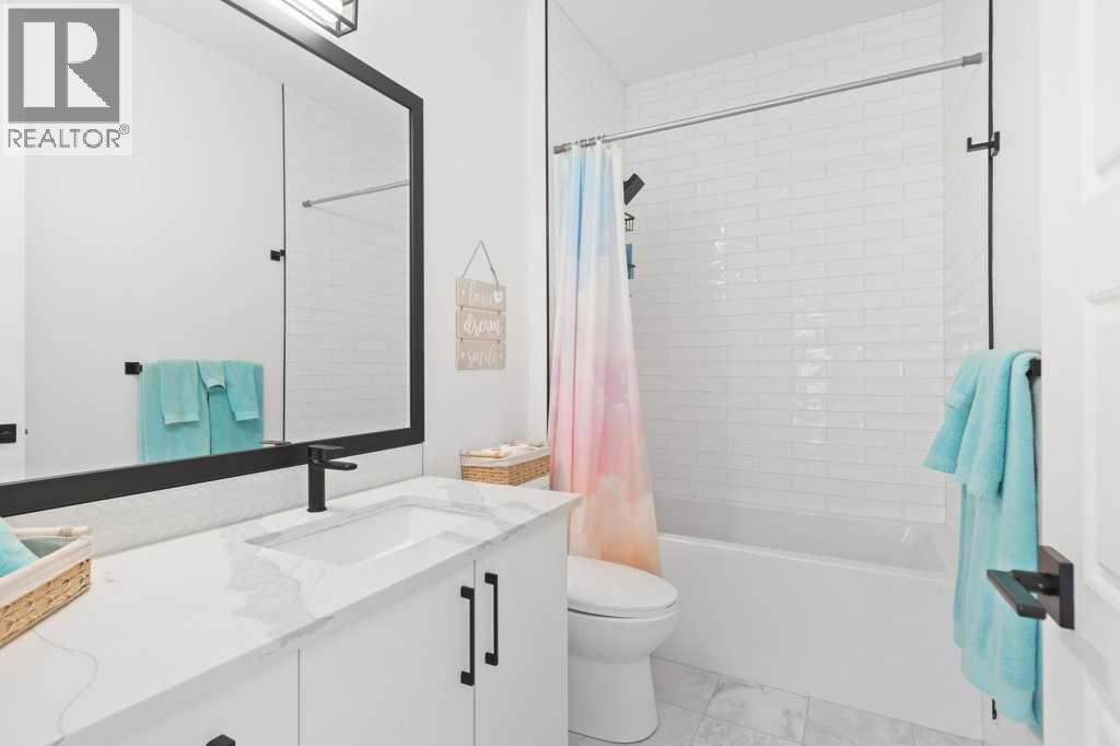 Single Family House for Sale in   Street SW Killarney/Glengarry Calgary 