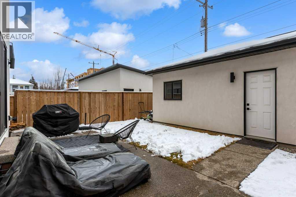 Single Family House for Sale in   Street SW Killarney/Glengarry Calgary 