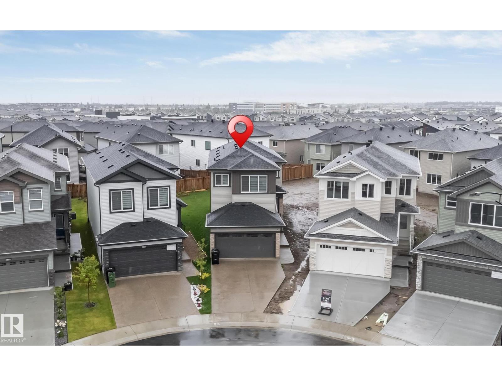 Photo 1 of 1336 11 Av Nw, Edmonton AB