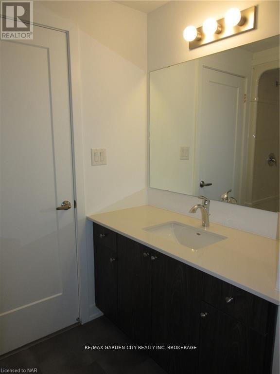 Photo 9 of 311 781 Clare Avenue, Welland ON