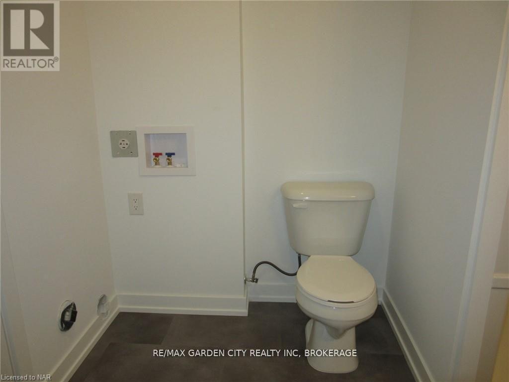 Photo 18 of 311 781 Clare Avenue, Welland ON