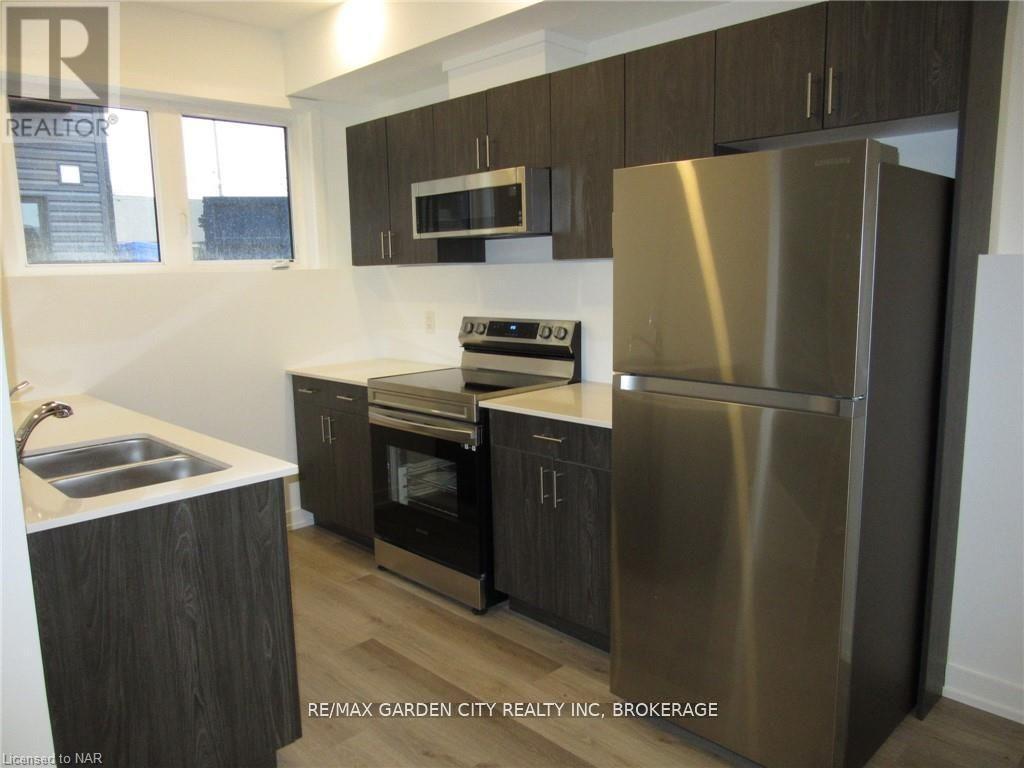 Photo 7 of 311 781 Clare Avenue, Welland ON