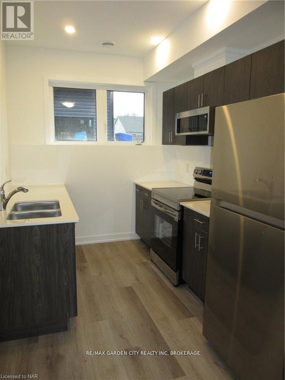 Photo 2 of 311 781 Clare Avenue, Welland ON