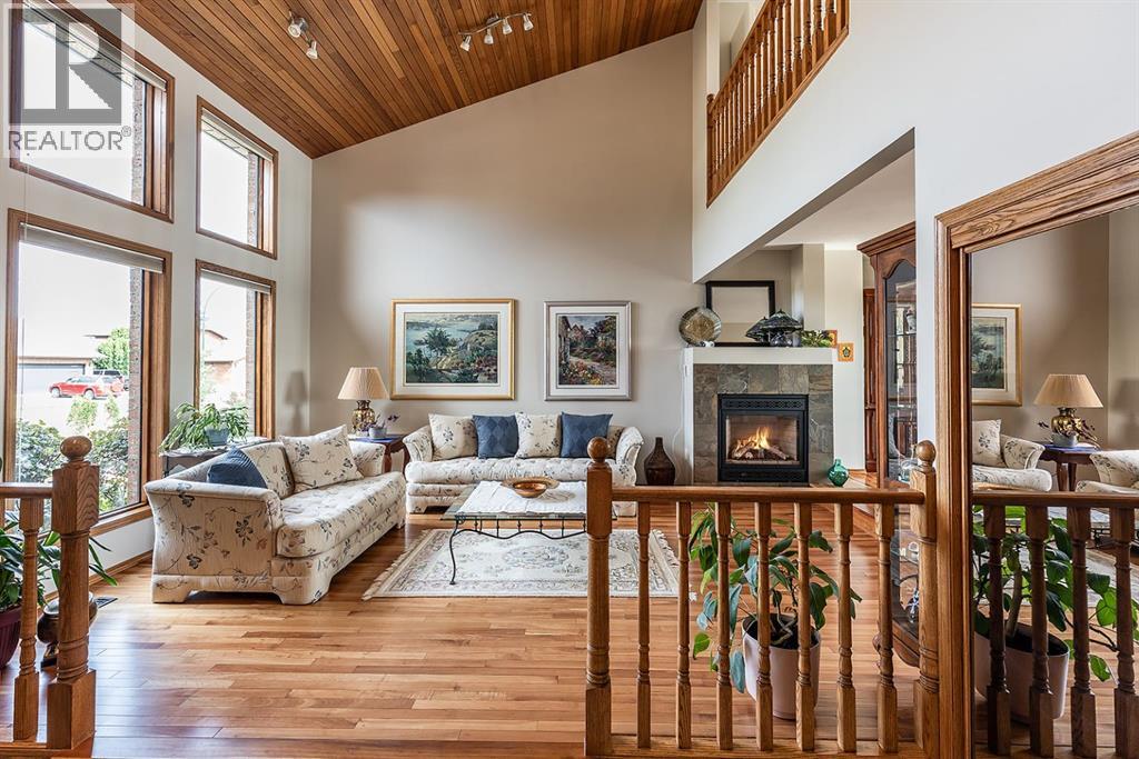 Photo 7 of 614 Ross Glen Drive Se, Medicine Hat AB