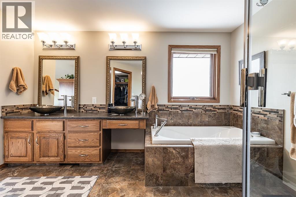 Photo 30 of 614 Ross Glen Drive Se, Medicine Hat AB