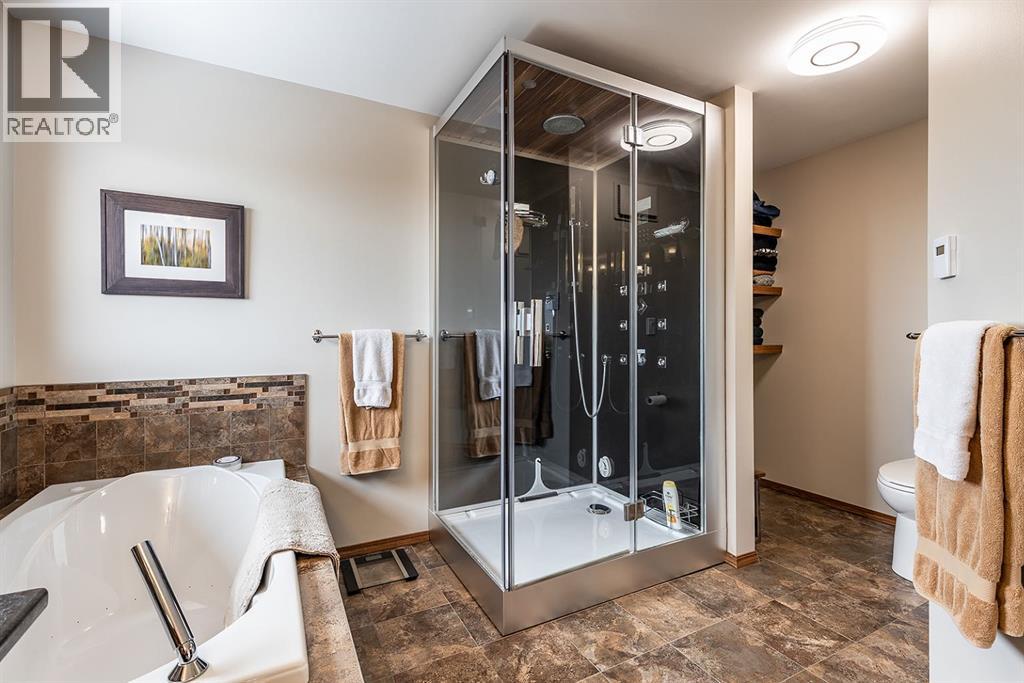 Photo 31 of 614 Ross Glen Drive Se, Medicine Hat AB