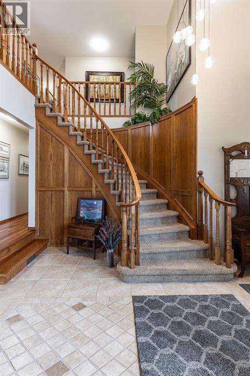 Photo 9 of 614 Ross Glen Drive Se, Medicine Hat AB