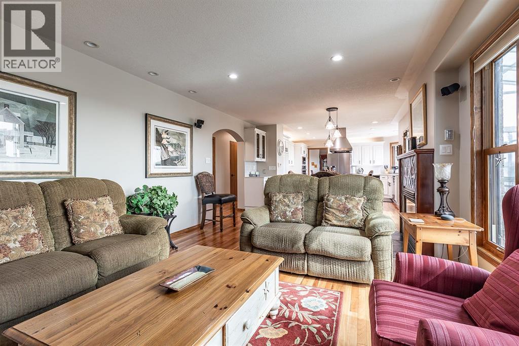 Photo 22 of 614 Ross Glen Drive Se, Medicine Hat AB