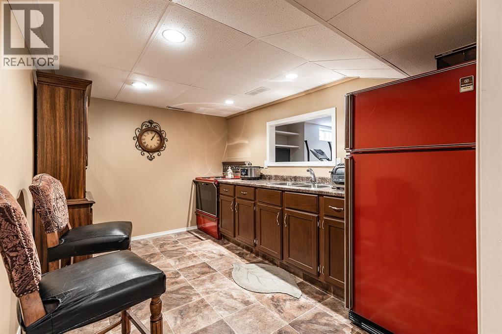 Photo 40 of 614 Ross Glen Drive Se, Medicine Hat AB