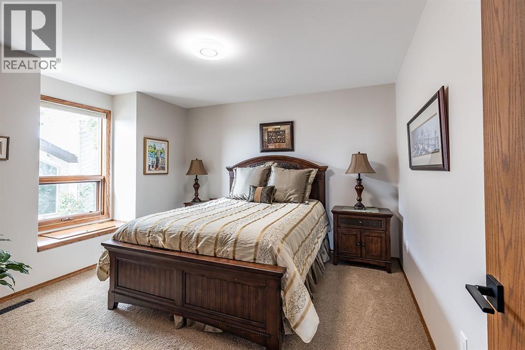 Photo 38 of 614 Ross Glen Drive Se, Medicine Hat AB