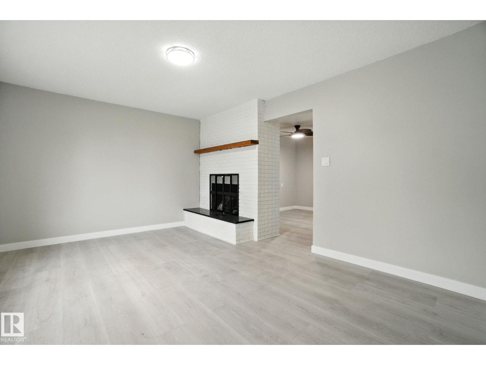 Photo 31 of 13218 81 St Nw Nw, Edmonton AB