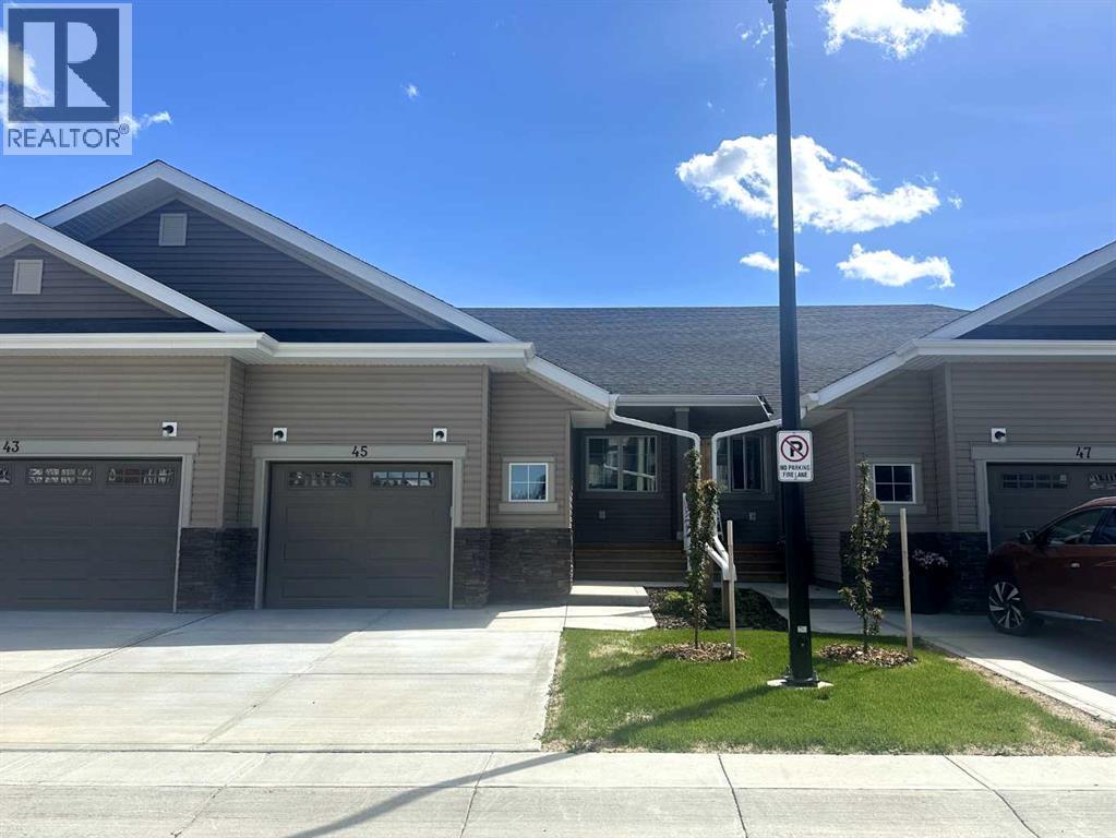 Photo 1 of 45 Golden Crescent, Red Deer AB