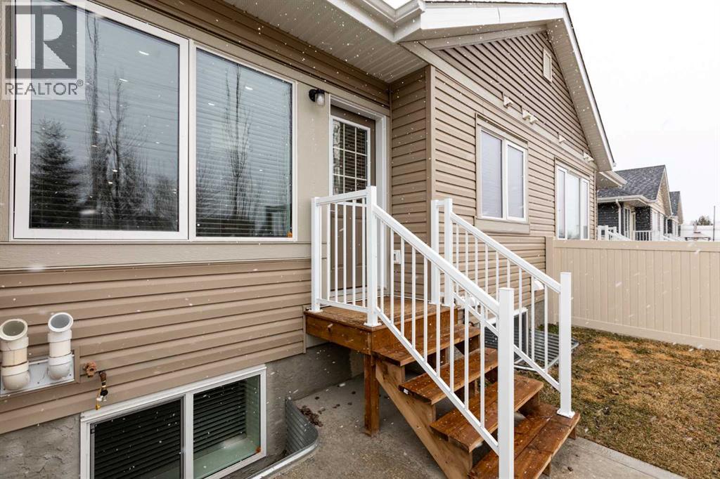 Photo 27 of 45 Golden Crescent, Red Deer AB