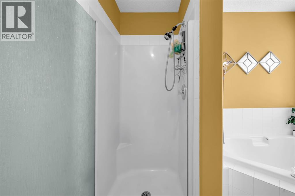 Single Family House for Sale in  Covewood Green NE Coventry Hills Calgary 
