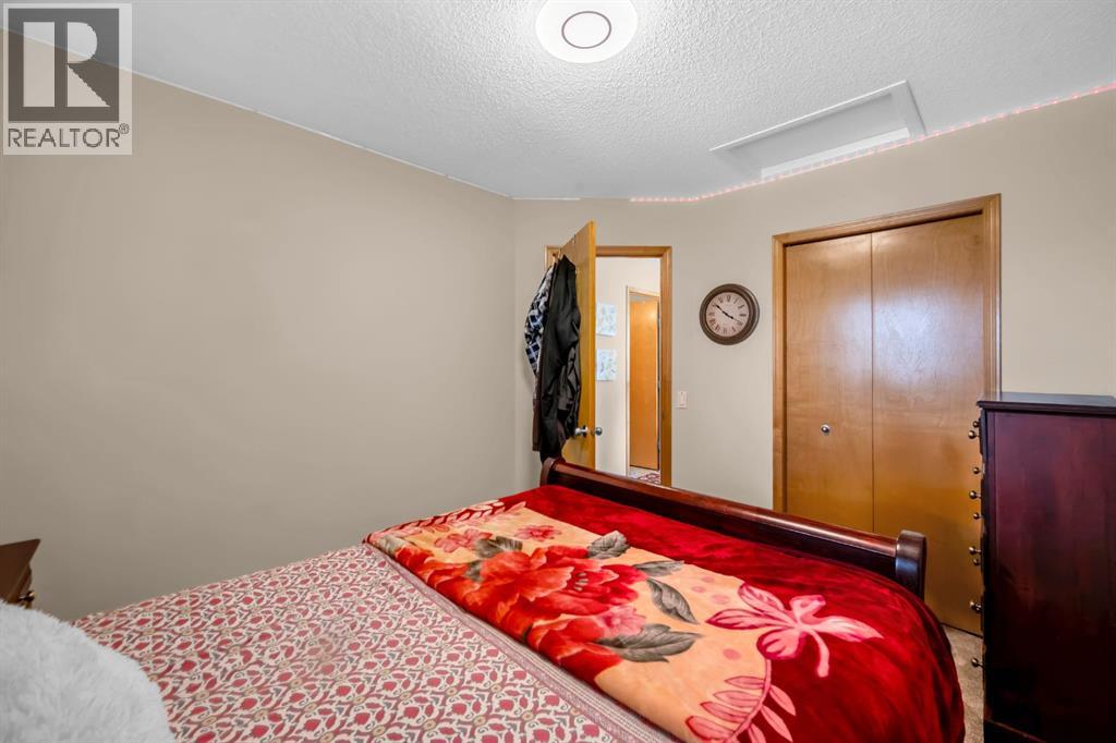 Single Family House for Sale in  Covewood Green NE Coventry Hills Calgary 